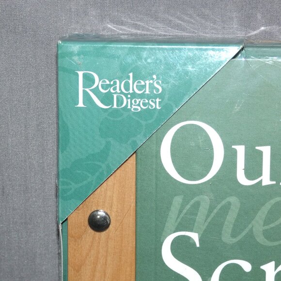 NEW Reader's Digest "Our Family Scrapbook" album - Picture 3 of 7